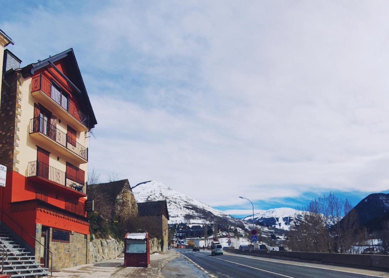 Miradores De Apartamentos Rufaste Salardú Екстериор снимка